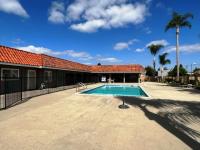 2001 Goldenwest  4 Large Bedrooms Manufactured Home