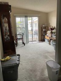 1999 Champion  LC6082 Mobile Home
