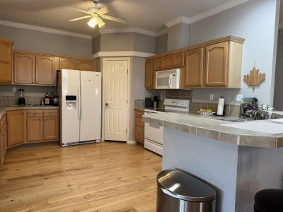 Photo 4 of 19 of home located at 2001 Pier Drive Ruskin, FL 33570