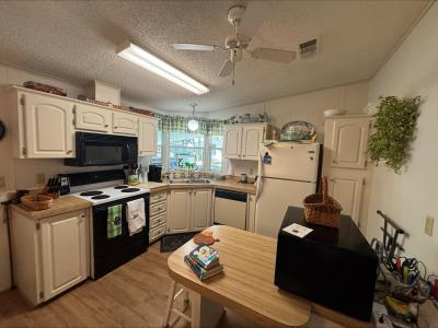 Photo 3 of 9 of home located at 349 Swan Drive Sebring, FL 33876