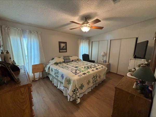 1992 Mobile Home