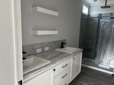 Photo 4 of 7 of home located at 2736 Niagara Way Grand Island, FL 32735