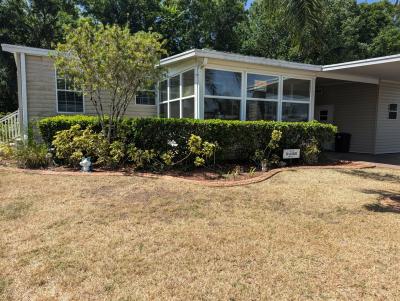 Photo 4 of 17 of home located at 578 Tulip Circle E Auburndale, FL 33823