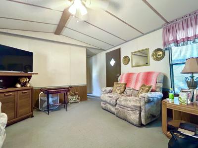 Photo 4 of 9 of home located at 1216 Casselberry Circle Apopka, FL 32703