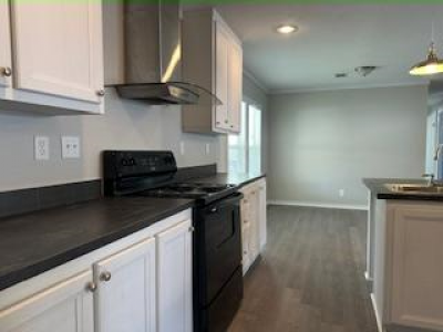 Photo 5 of 12 of home located at 7501 142nd Ave. N. Lot 670 Largo, FL 33771