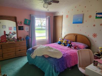 Photo 4 of 6 of home located at 2948 Onslow Court Brighton, MI 48114