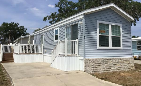 2019 Champion RH1371Z Mobile Home