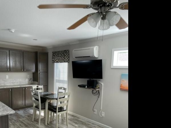 2019 Champion RH1371Z Mobile Home