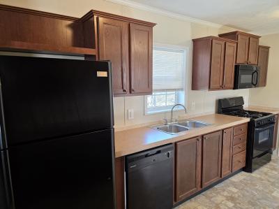 Photo 2 of 12 of home located at 2328 Mead Dr Highland, MI 48357