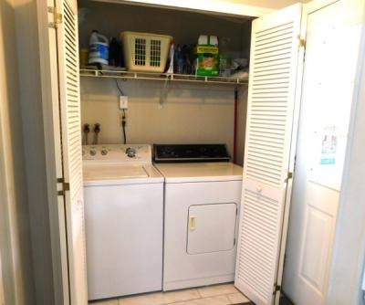 Photo 5 of 8 of home located at 1001 Starkey Road, #121 Largo, FL 33771