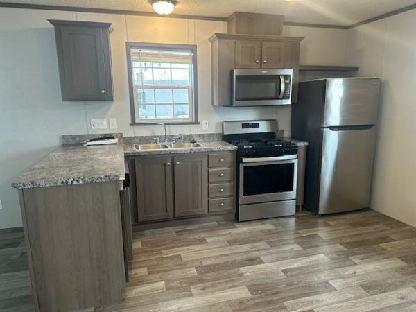 2021 Redman Advantage II  Home