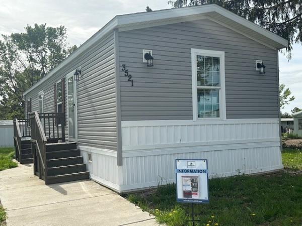 2021 Redman Advantage II  Home