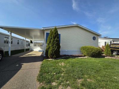 Photo 2 of 16 of home located at 585 Morel Dr. Wixom, MI 48393