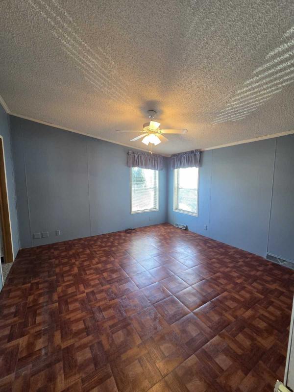 1994 Skyline Manufactured Home