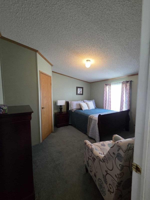 1994 Skyline Manufactured Home