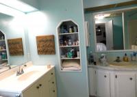 1987 MOBI Manufactured Home