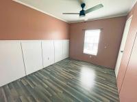 2011 Lexington 7678  Home