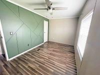 2011 Lexington 7678  Home