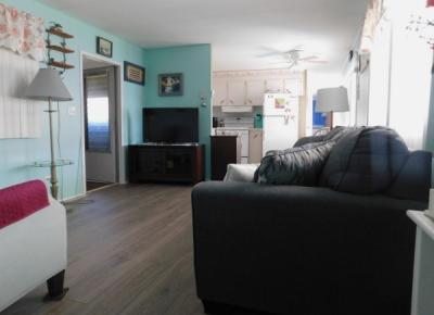Photo 5 of 8 of home located at 3301 Alt 19, #325 Dunedin, FL 34698