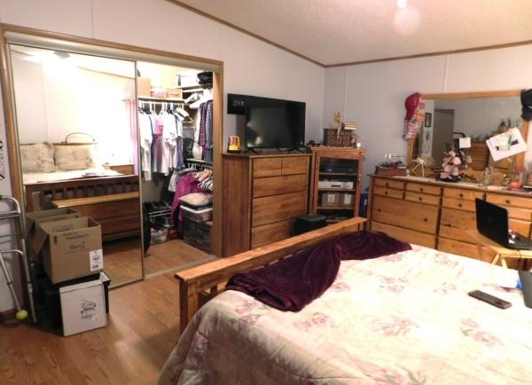 1987 Palm Harbor Manufactured Home