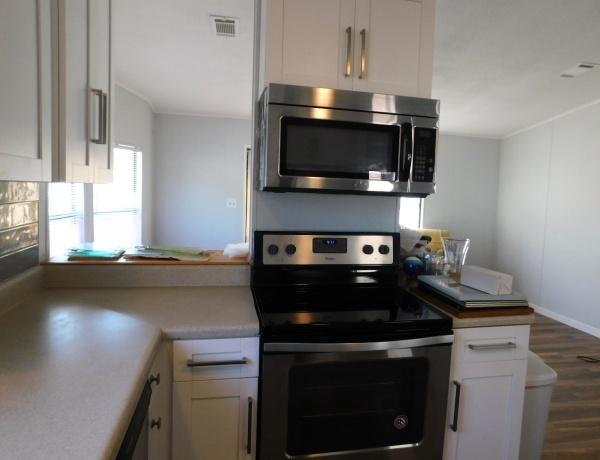 1986 Palm Harbor Manufactured Home