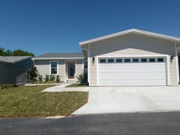 Photo 1 of 2 of home located at 9114 Masters Blvd Dade City, FL 33525