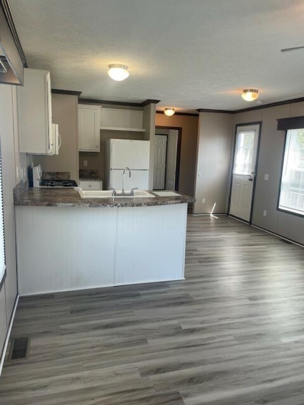 2017 Eagle River 35 LC-70S227  Home
