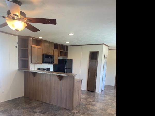 2018 Clayton 37 56INS14603AB18  Home
