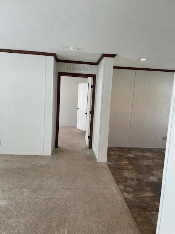 2016 SKYLINE 181 1570Q  Home