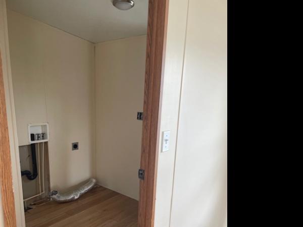 1996 Champion 105E LC-80S340  Home