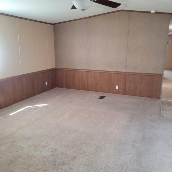2012 CLAYTON 125 22SPC16763AH12  Home