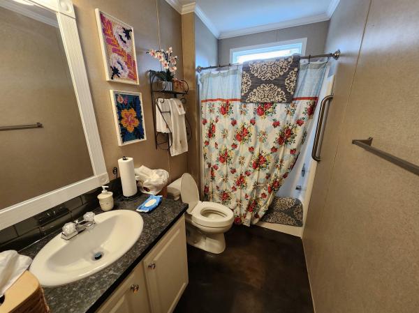 2015 Skyline 250 E455  Home
