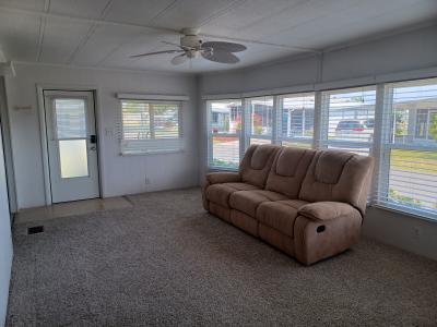 Photo 3 of 18 of home located at 23 Imperial Ave Palmetto, FL 34221