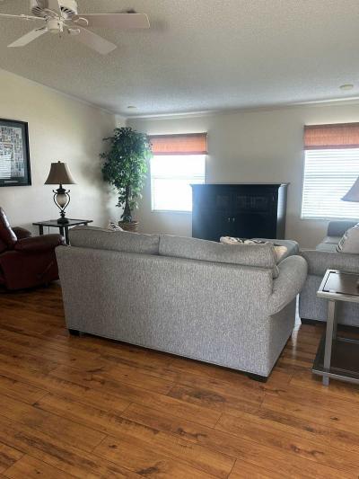 Photo 5 of 28 of home located at 1459 Crooked Stick Loop Lot # 480 Lakeland, FL 33801