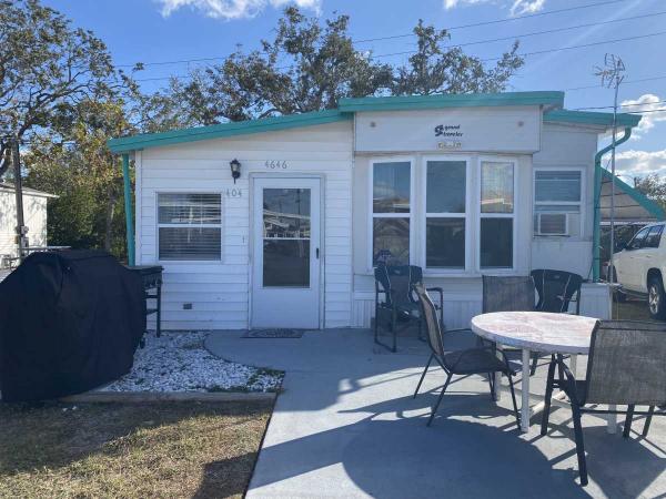 1985 Mobile Home