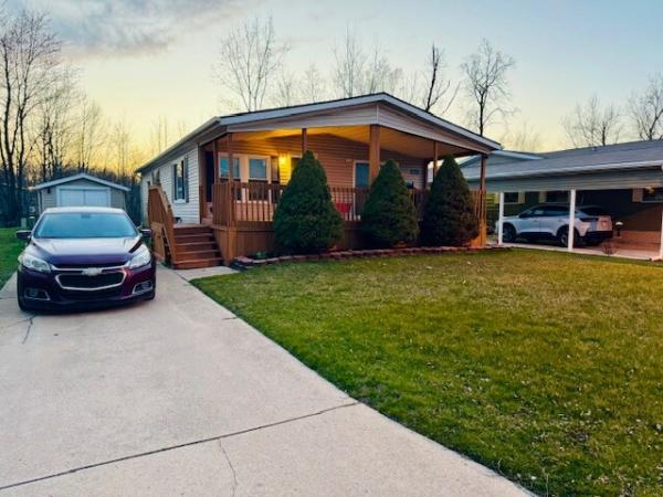 2001 Dutch  Manufactured Home