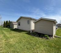 2001 Dutch  Manufactured Home