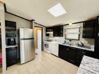 2001 Dutch  Manufactured Home