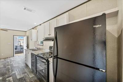 Photo 3 of 5 of home located at 2172 East Camp N Comfort Lane Avon Park, FL 33825