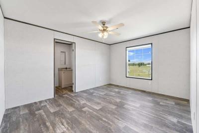 Photo 5 of 6 of home located at 1900 S. Lake Reedy Blvd. #28 Frostproof, FL 33843