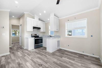 Photo 2 of 5 of home located at 7250 E. State Road 44, #77B Wildwood, FL 34785