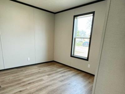 Photo 3 of 7 of home located at 187 Franklin Mahomet, IL 61853
