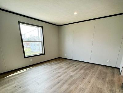 Photo 4 of 7 of home located at 187 Franklin Mahomet, IL 61853