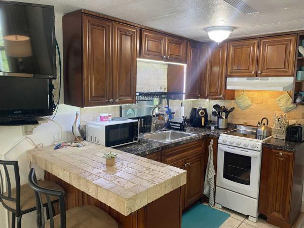 1983 Mobile Home