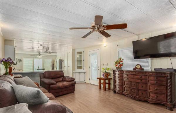 1982 Schut Homes  Manufactured Home