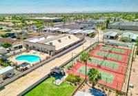 1982 Schut Homes  Manufactured Home