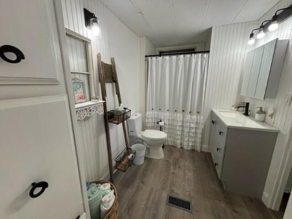 1980 DUTC Manufactured Home