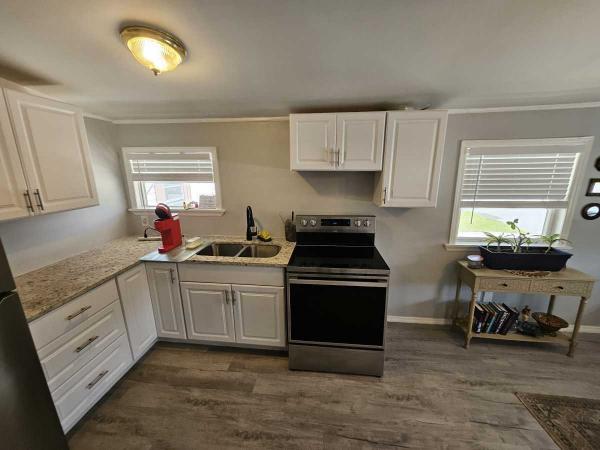 1983 Manufactured Home