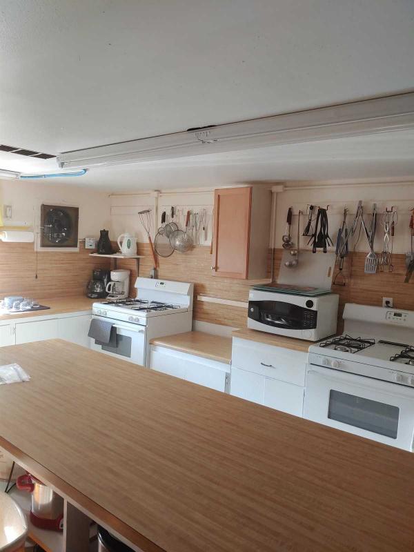 1983 Manufactured Home