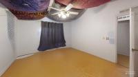 1998 Skyline 4 Bedrooms Manufactured Home